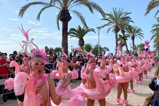 af6e12bd1602c6c33a6be1175c21e8fb-2